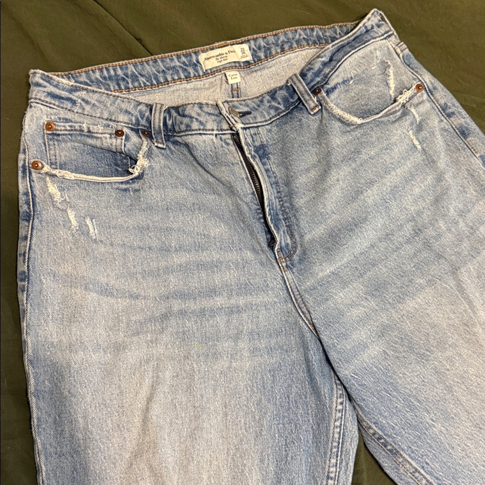 Abercrombie & Fitch High Rise Jeans